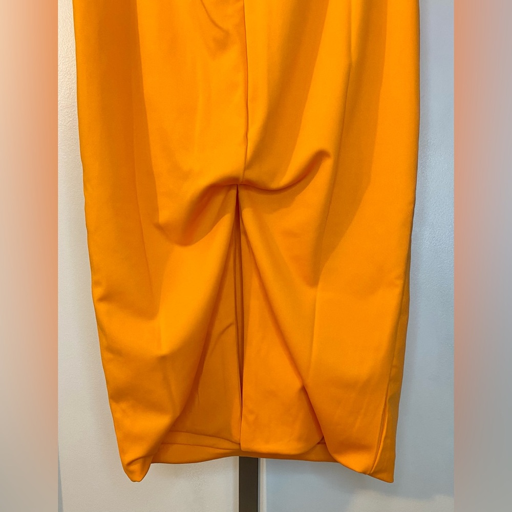 Derek Heart Bold Orange Apparel - Picture 3 of 4